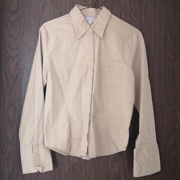 FAIRWEATHER WOMEN'S BASIC LONG SLEEVE BUTTON DOWN - Picture 1 of 4